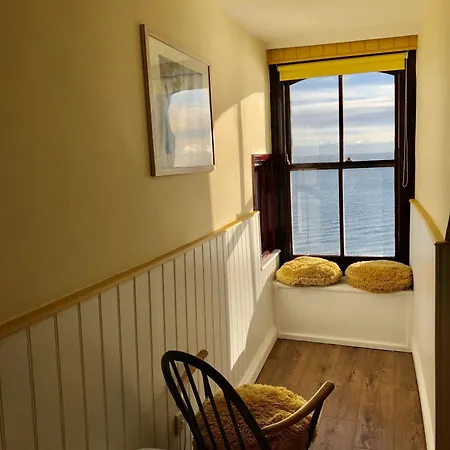 No: 1 The Esplanade Guest Accommodation. Tenby Esterno foto