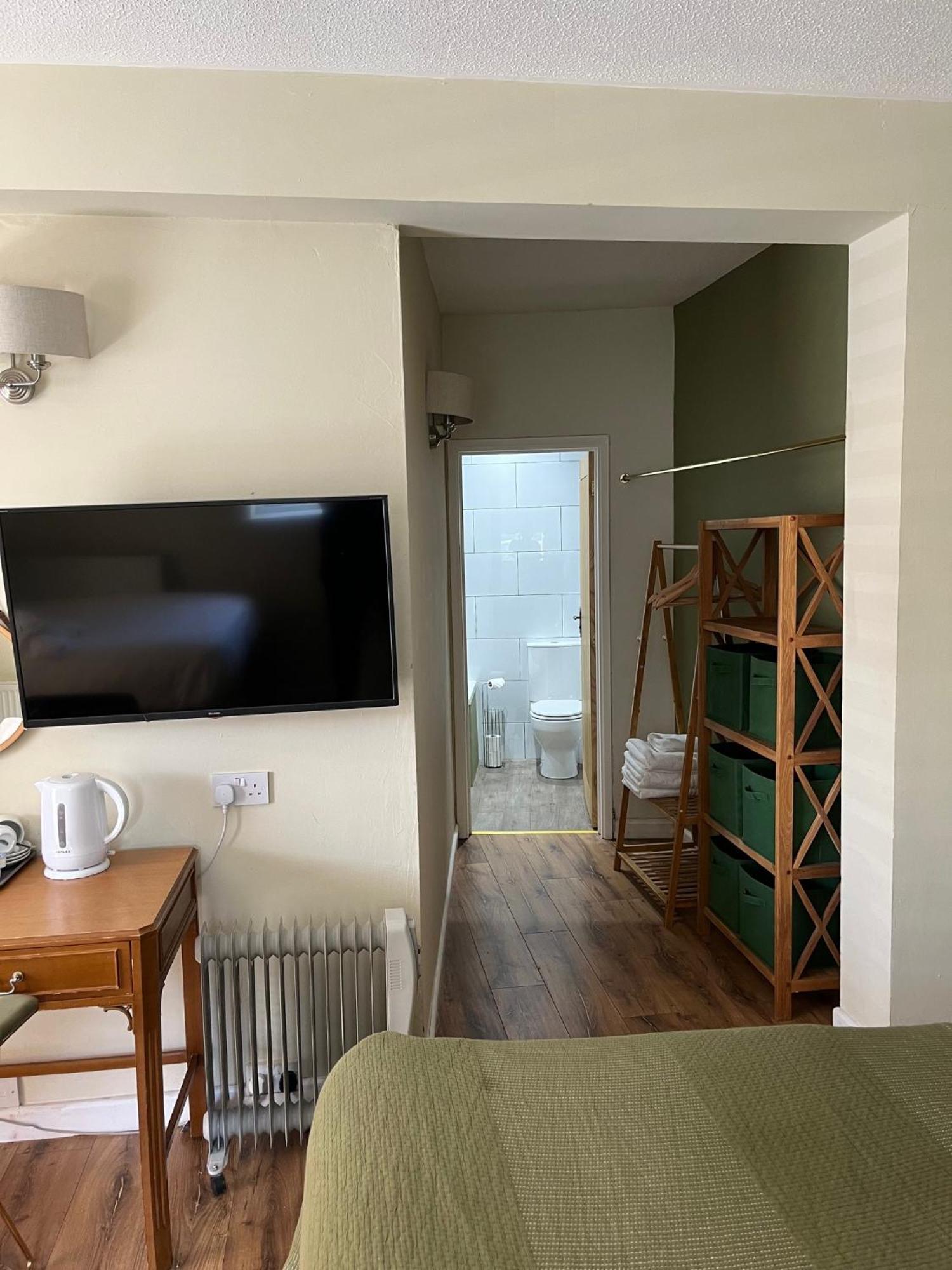 No: 1 The Esplanade Guest Accommodation.