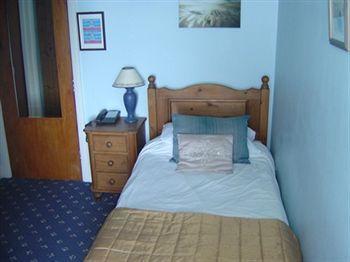 No: 1 The Esplanade Guest Accommodation. Тенби