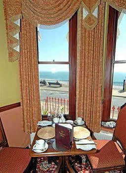 No: 1 The Esplanade Guest Accommodation. 4* Тенби