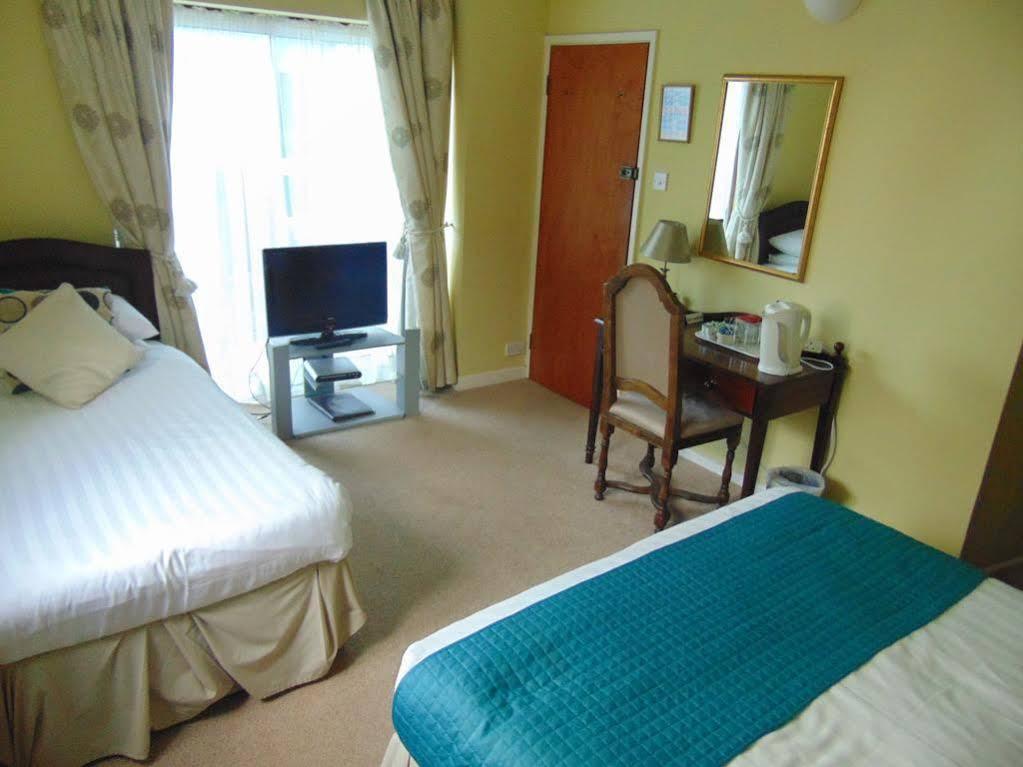 Bed & Breakfast No: 1 The Esplanade Guest Accommodation. United Kingdom
